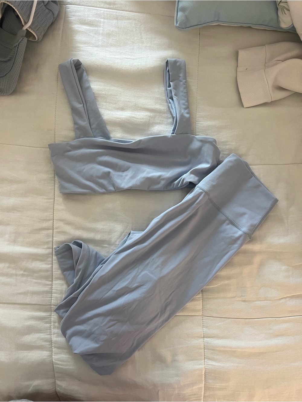Daily Drills Light Blue Seamless Sports Bra & Leggings Set